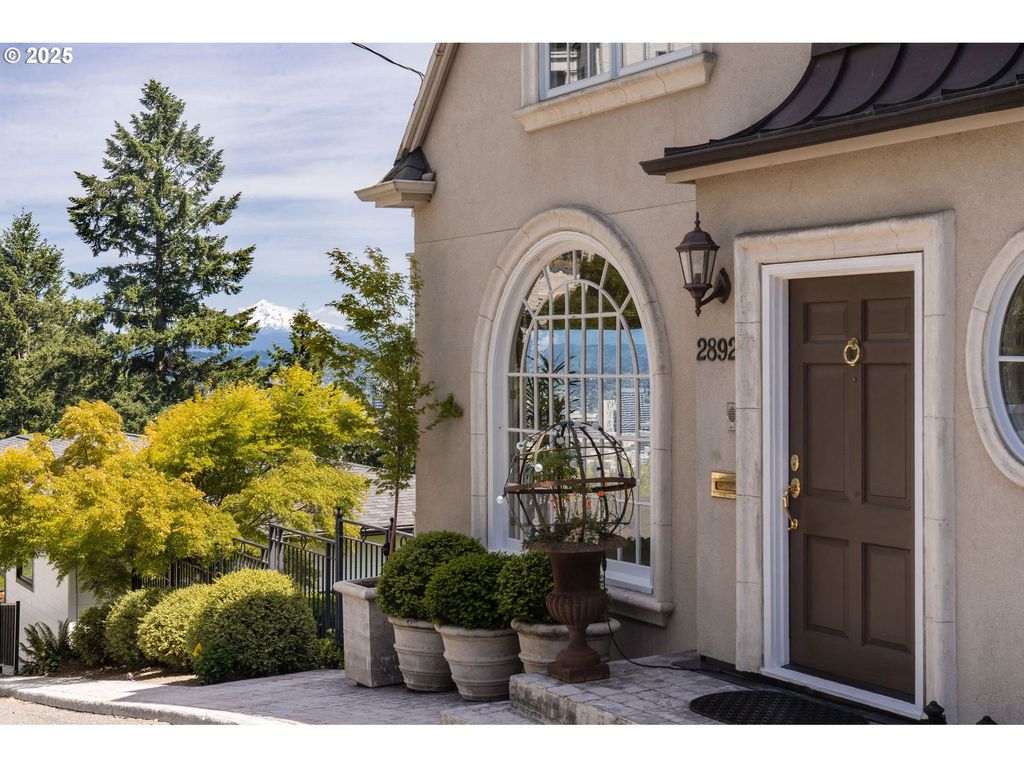 2892 Nw BEUHLA VISTA Ter, Portland, OR 97210
