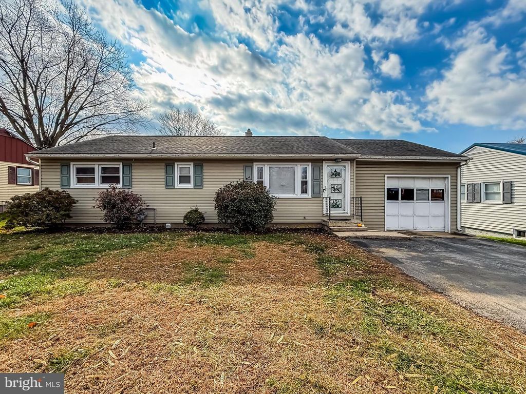 3136 LINCOLN WAY EAST WAY E, Fayetteville, PA 17222