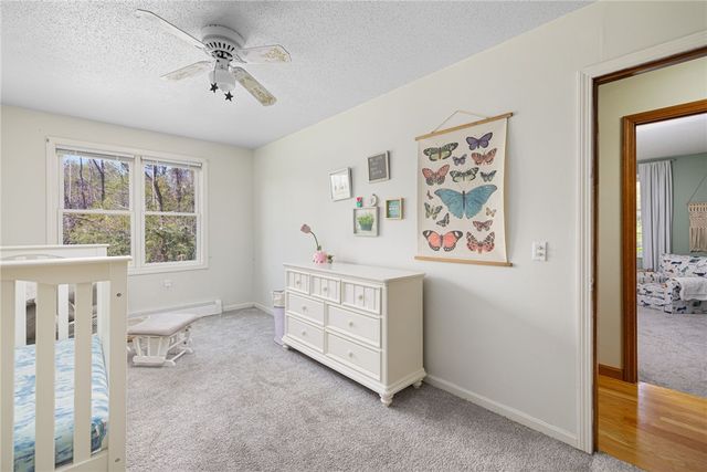 6 Country Road, Warren, RI 02885