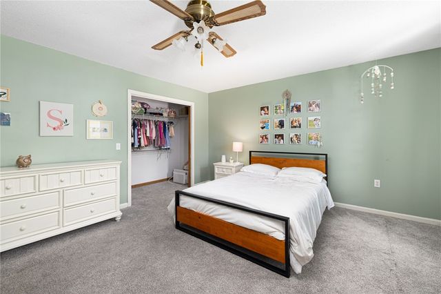 6 Country Road, Warren, RI 02885