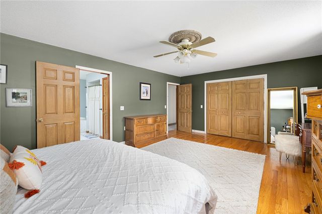 6 Country Road, Warren, RI 02885