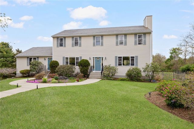6 Country Road, Warren, RI 02885