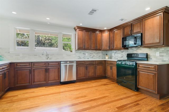 1405 PIONEER TRAIL, New Smyrna Beach, FL 32168