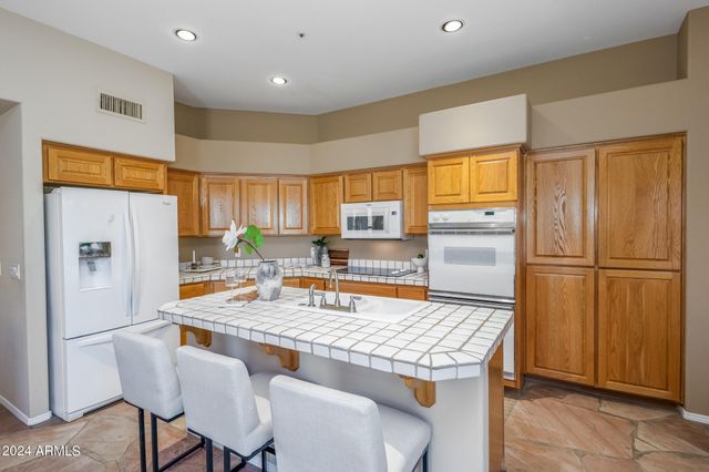 7525 E GAINEY RANCH Road 188, Scottsdale, AZ 85258