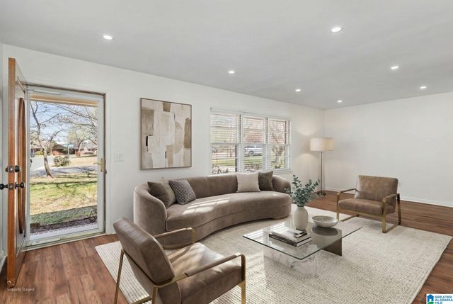 1804 WOODLAND STREET, Cullman, AL 35055