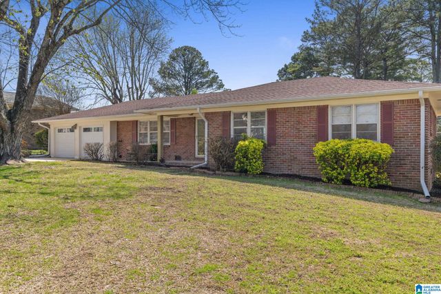 1804 WOODLAND STREET, Cullman, AL 35055