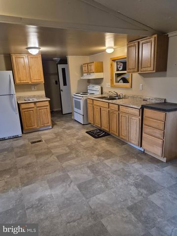 415 DANIEL RD, Newport, PA 17074