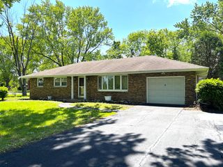 1 Marlin Drive, Oswego, IL 60543