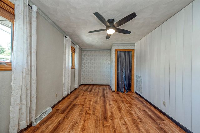 532 Reimer St, Lower Burrell, PA 15068