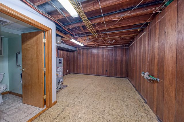 532 Reimer St, Lower Burrell, PA 15068