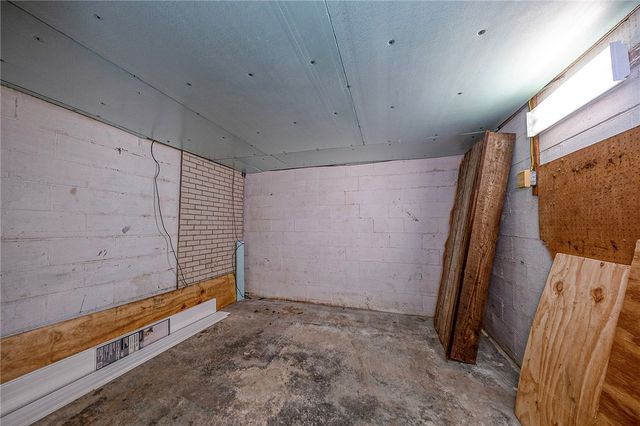532 Reimer St, Lower Burrell, PA 15068