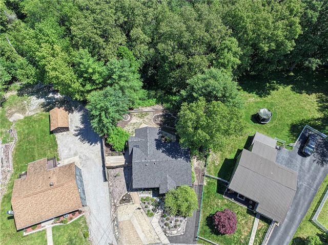 532 Reimer St, Lower Burrell, PA 15068
