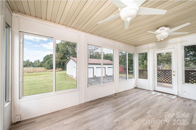 2764 Cliftwood Circle, Hickory, NC 28601