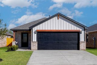 12717 Carrara Lane, Yukon, OK 73099