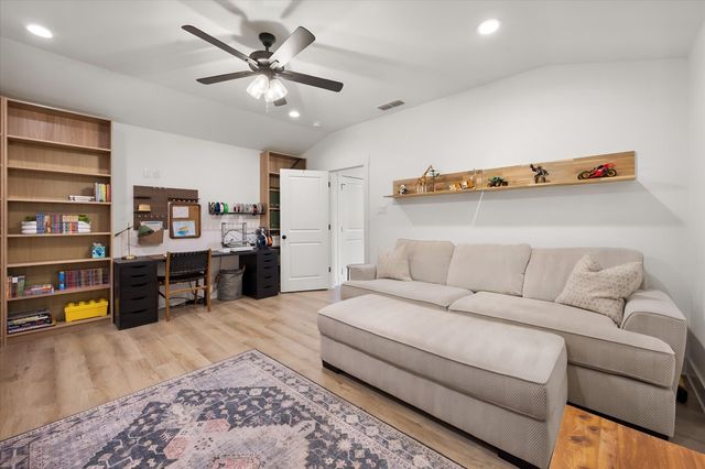 2119 Eagles Ridge Drive, Weatherford, TX 76087