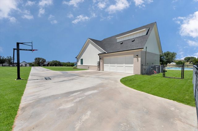 2119 Eagles Ridge Drive, Weatherford, TX 76087