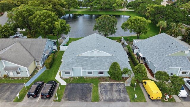970 SW 111th Way, Davie, FL 33324