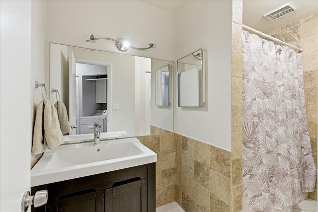 970 SW 111th Way, Davie, FL 33324