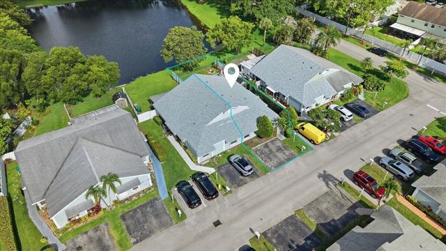 970 SW 111th Way, Davie, FL 33324
