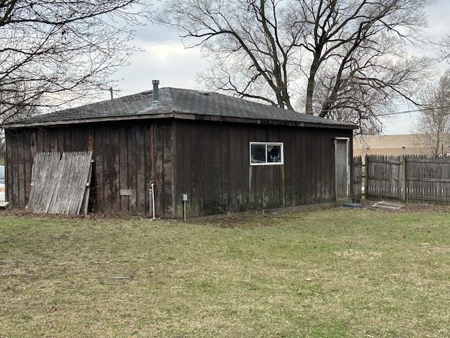 1025 E 1st Street, Coal City, IL 60416