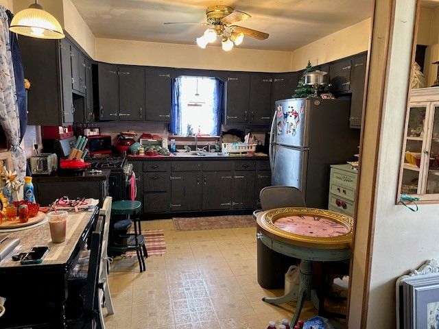 1025 E 1st Street, Coal City, IL 60416