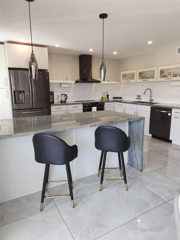 1075 92nd St 405, Bay Harbor Islands, FL 33154