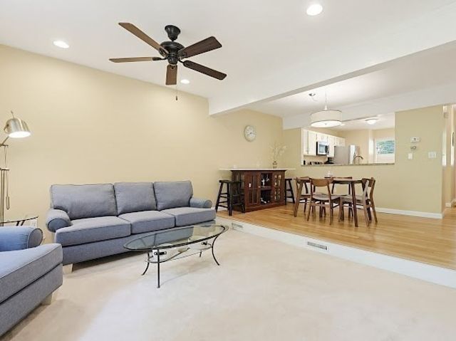 6 Rosewood Lane 6, Hopkinton, MA 01748