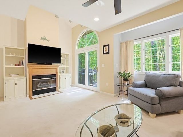 6 Rosewood Lane 6, Hopkinton, MA 01748