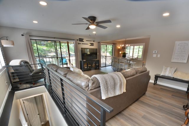 210 EDGEWATER Circle, Hot Springs, AR 71913