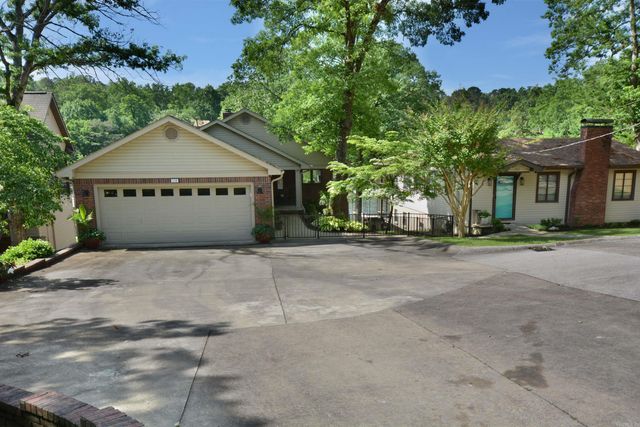210 EDGEWATER Circle, Hot Springs, AR 71913