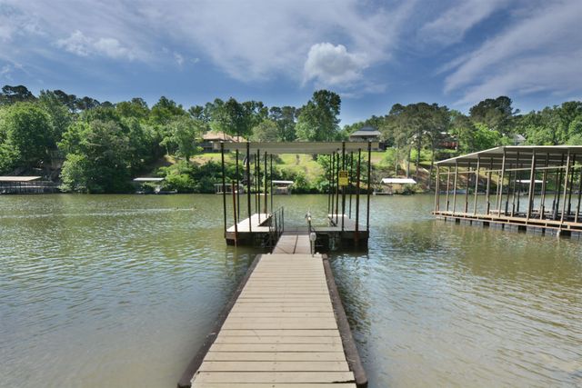 210 EDGEWATER Circle, Hot Springs, AR 71913