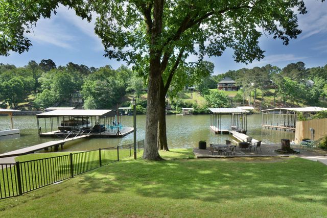 210 EDGEWATER Circle, Hot Springs, AR 71913