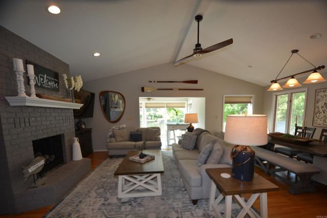 210 EDGEWATER Circle, Hot Springs, AR 71913