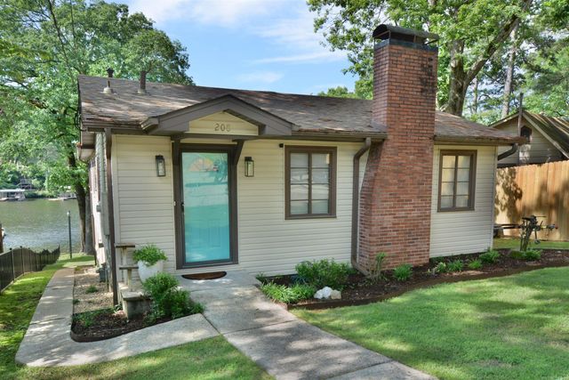 210 EDGEWATER Circle, Hot Springs, AR 71913