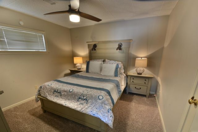 210 EDGEWATER Circle, Hot Springs, AR 71913