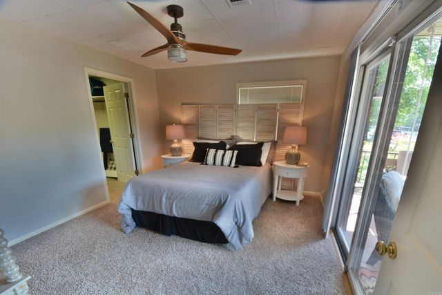 210 EDGEWATER Circle, Hot Springs, AR 71913