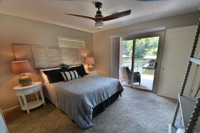 210 EDGEWATER Circle, Hot Springs, AR 71913