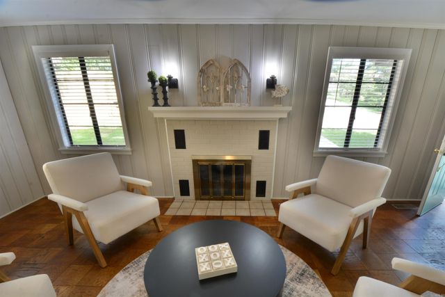 210 EDGEWATER Circle, Hot Springs, AR 71913