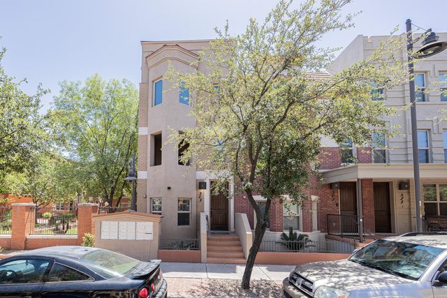 563 W 6th Street, Tempe, AZ 85281