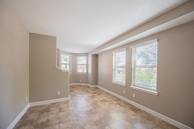563 W 6th Street, Tempe, AZ 85281