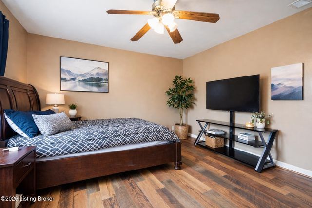 5307 Pavilion Way, Louisville, KY 40291