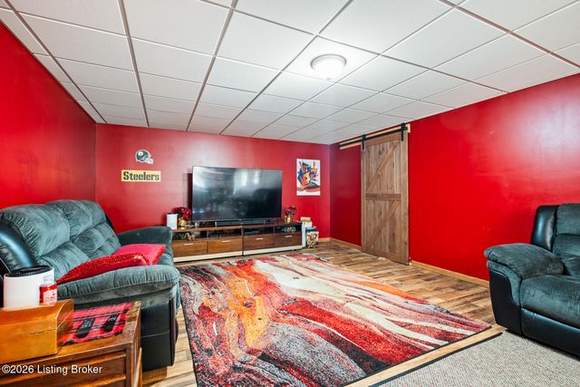 5307 Pavilion Way, Louisville, KY 40291