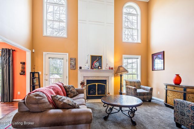 5307 Pavilion Way, Louisville, KY 40291