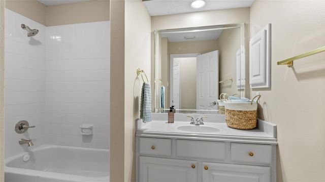 2430 Fairway Pointe Drive, League City, TX 77573