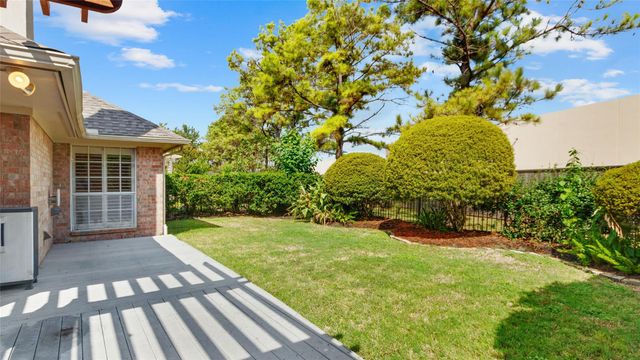 2430 Fairway Pointe Drive, League City, TX 77573