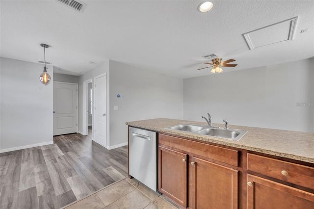 8677 MARTINSON STREET, Orlando, FL 32827