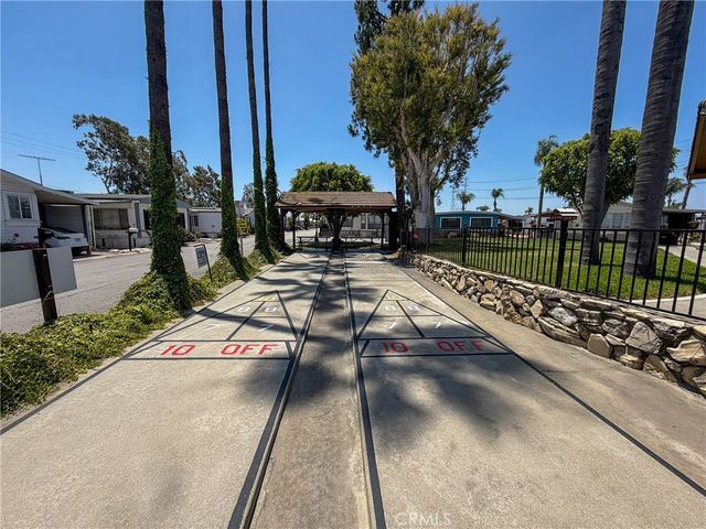 10001 W Frontage 224, South Gate, CA 90280