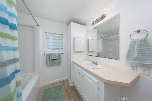 10001 W Frontage 224, South Gate, CA 90280