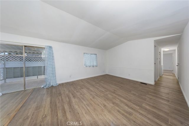 10001 W Frontage 224, South Gate, CA 90280