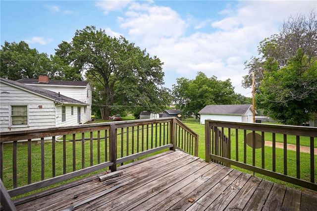 8604 E 53rd Terrace, Kansas City, MO 64129